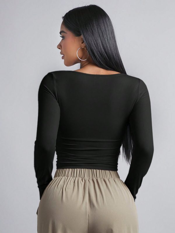 Square Neck Ruched Side Spring Women Outfit Black Tee