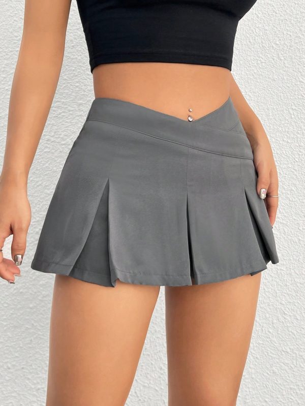 Women'S Solid Color V-Shaped Waistband Pleated Mini Skirt